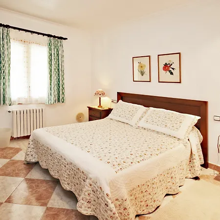Rosaleda Villa